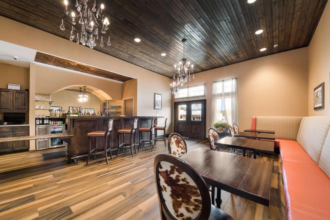 Best Western Bandera Suites & Saloon Luaran gambar