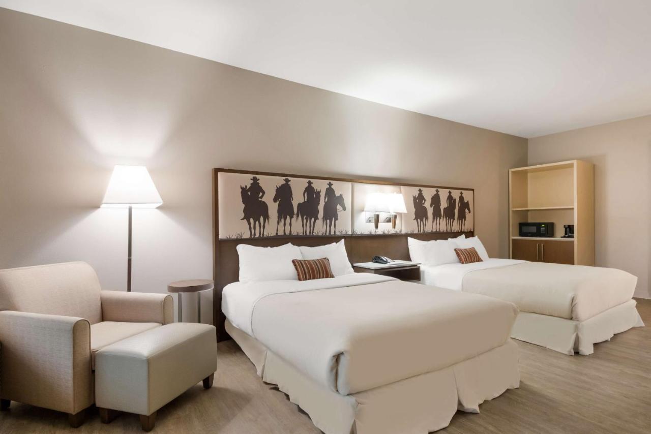 Best Western Bandera Suites & Saloon Luaran gambar
