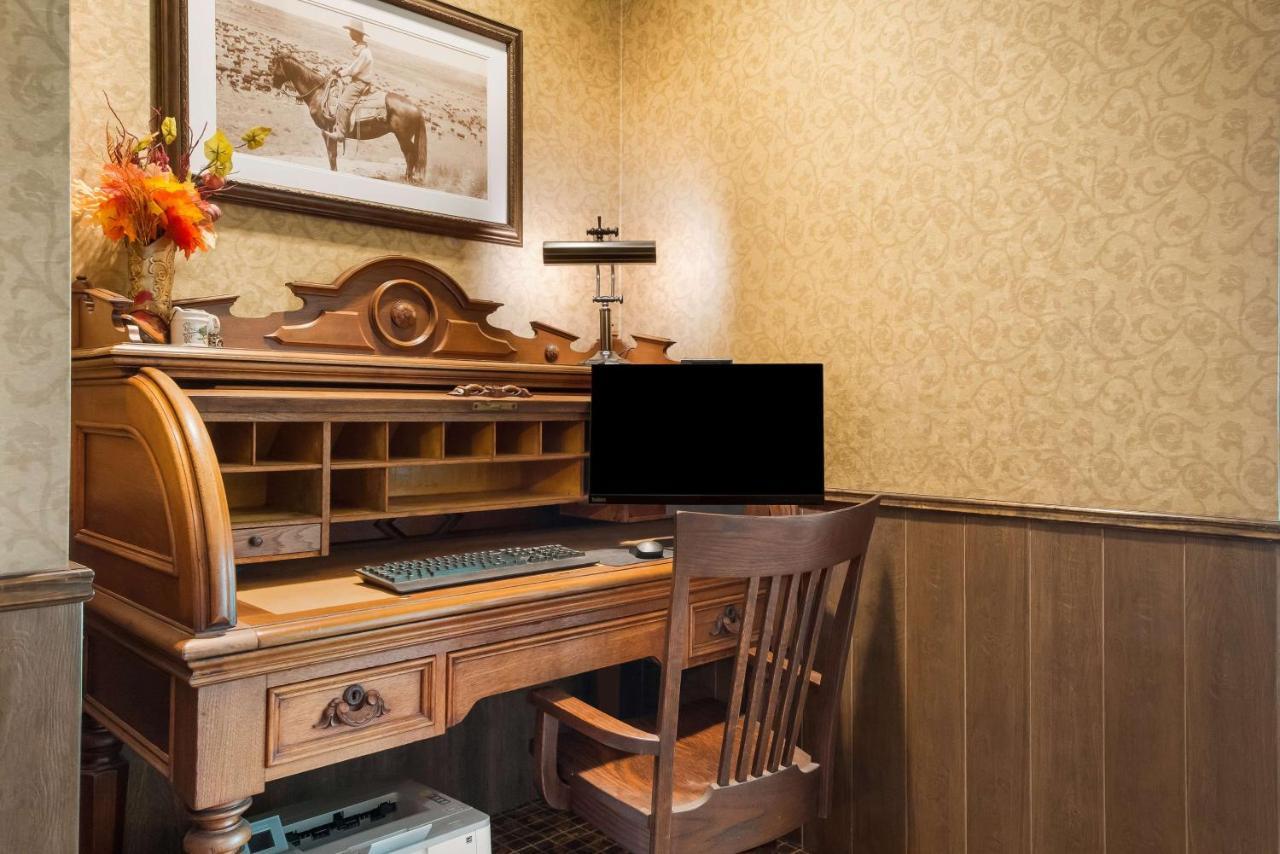 Best Western Bandera Suites & Saloon Luaran gambar