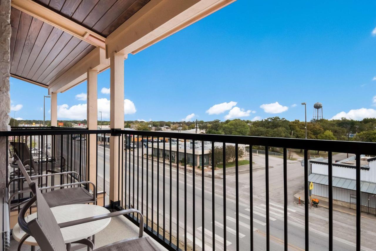 Best Western Bandera Suites & Saloon Luaran gambar